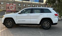 جیپ گراند شیرۆکی